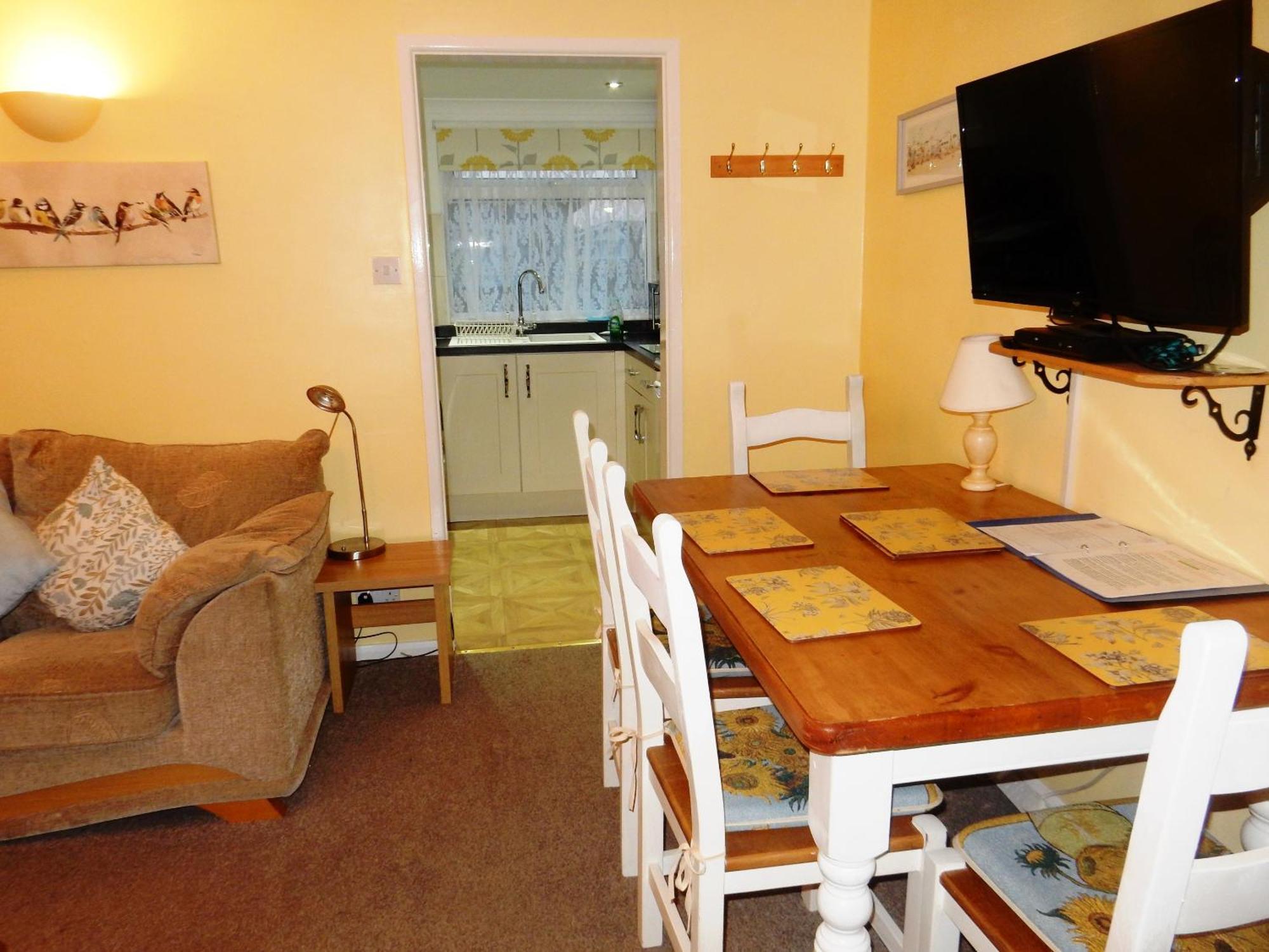 Sheena'S Dartmouth Chalets 외부 사진